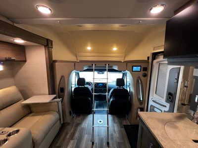 2023 Tiffin WAYFARER - Photo 4