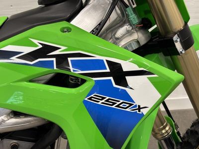 2026 Kawasaki KX250X - Photo 13