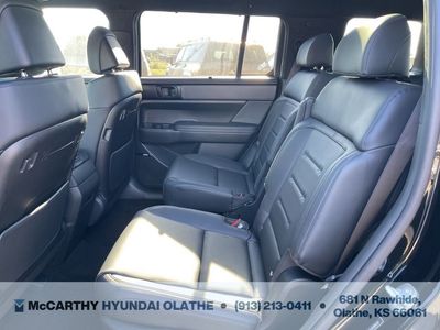 2025 Hyundai Santa Fe — photo 9 view