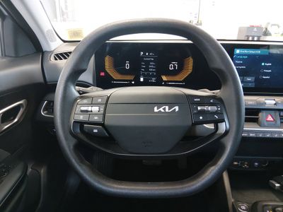 2025 Kia K4 - Photo 12
