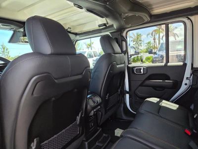 2026 Jeep Wrangler — photo 9 view