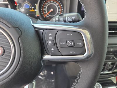 2026 Jeep Wrangler — photo 18 view