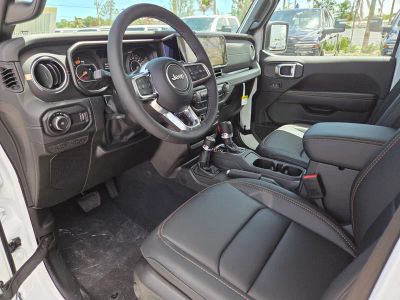 2026 Jeep Wrangler — photo 13 view