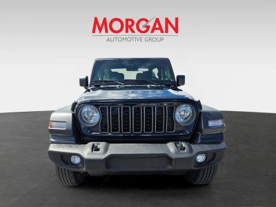 2026 Jeep Wrangler — photo 8 view