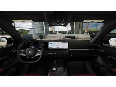 2026 BMW 5 Series - Photo 10