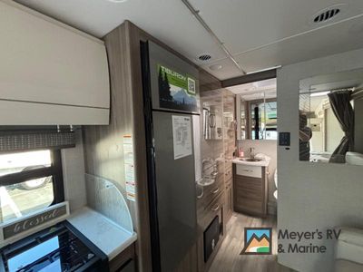 2026 Thor Motor Coach Tiburon Sprinter - Photo 11