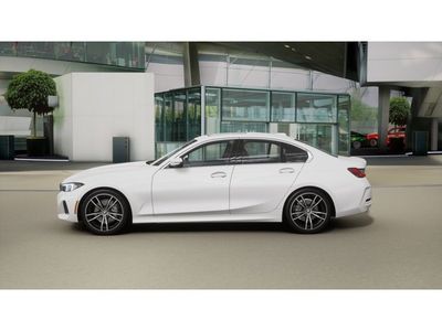 2026 BMW 3 Series - Photo 4