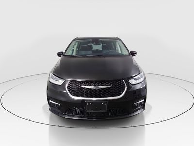 2024 Chrysler Pacifica — side profile view