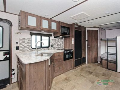 2021 Dutchmen RV Coleman — photo 12 view