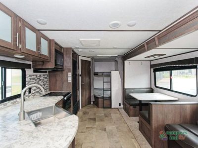 2021 Dutchmen RV Coleman — photo 11 view