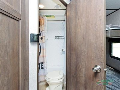 2021 Dutchmen RV Coleman — photo 17 view