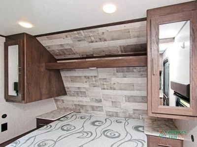 2021 Dutchmen RV Coleman — photo 21 view