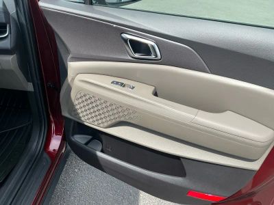 2026 Kia Carnival — photo 21 view
