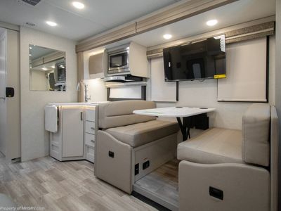 2026 Thor Motor Coach Axis - Photo 12