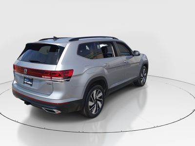 2025 Volkswagen Atlas — photo 7 view