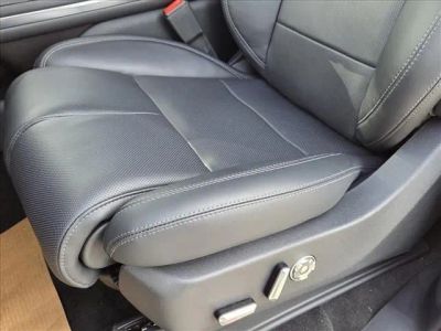 2025 Lincoln Navigator — interior view