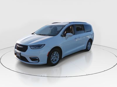 2021 Chrysler Pacifica - Photo 3