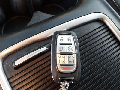 2021 Chrysler Pacifica - Photo 15