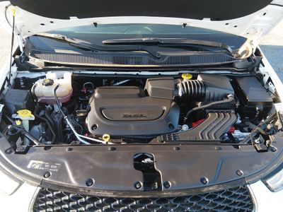 2021 Chrysler Pacifica - Photo 9