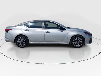 2024 Nissan Altima - Photo 8