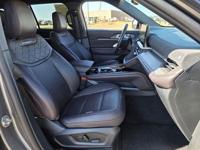 2025 Ford Explorer - Photo 28