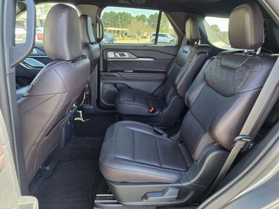 2025 Ford Explorer - Photo 17