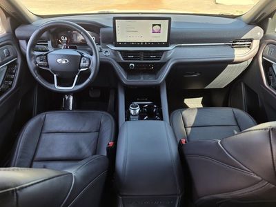2025 Ford Explorer - Photo 8