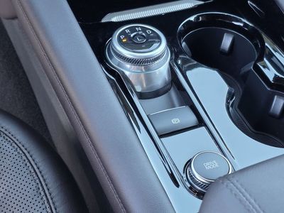 2025 Ford Explorer - Photo 24