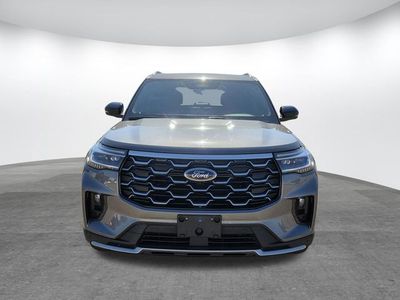 2025 Ford Explorer - Photo 2