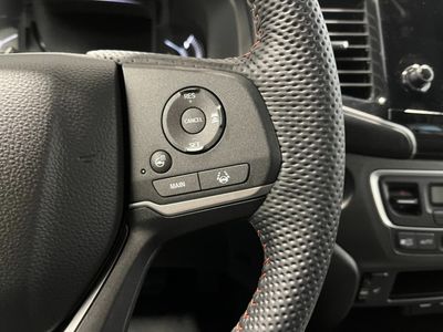 2025 Honda Passport - Photo 14
