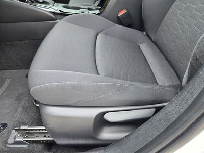 2024 Toyota Corolla Hatchback - Photo 16
