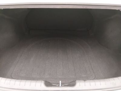 2024 Hyundai Elantra — photo 11 view