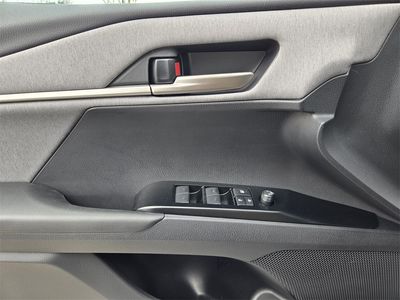 2026 Toyota Camry - Photo 15