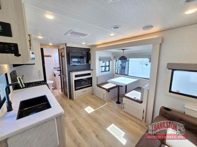 2026 Surveyor Legend 252RBLE - Photo 10