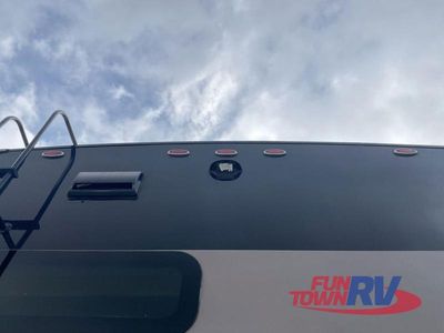 2021 VanLeigh RV Beacon - Photo 15