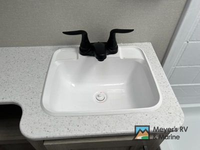 2026 Coachmen RV Catalina Legacy Edition - Photo 15