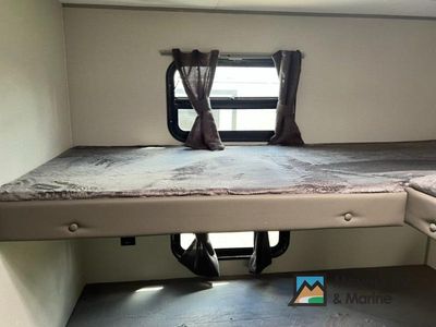 2026 Coachmen RV Catalina Legacy Edition - Photo 23