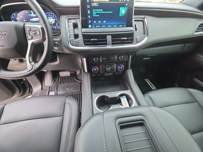 2024 Chevrolet Suburban - Photo 10
