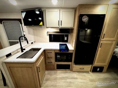 2026 Ember RV E-Series - Photo 6
