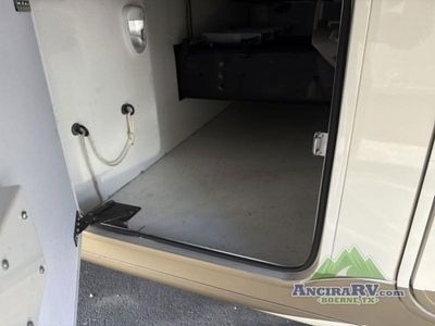 2016 Thor Motor Coach Palazzo - Photo 38