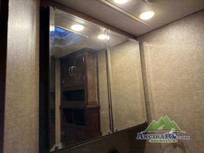 2016 Thor Motor Coach Palazzo - Photo 27