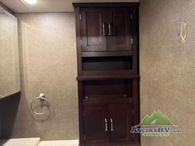 2016 Thor Motor Coach Palazzo - Photo 26