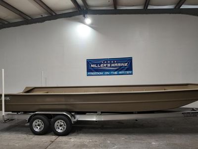 2025 SeaArk 2672 MV — rear three-quarter view