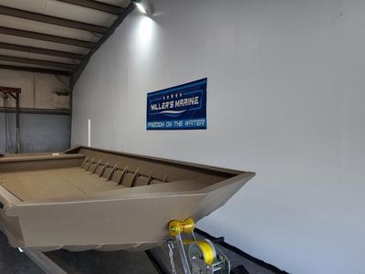 2025 SeaArk 2672 MV — interior view
