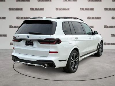 2027 BMW X7 — detail view