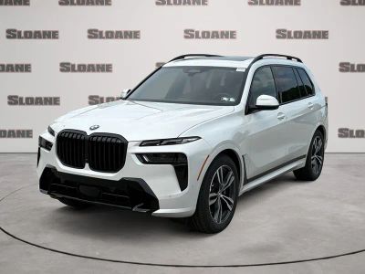 2027 BMW X7 xDrive40i in Mineral White Metallic — front three-quarter view