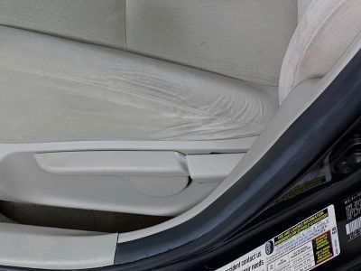 2011 Toyota Corolla — photo 13 view