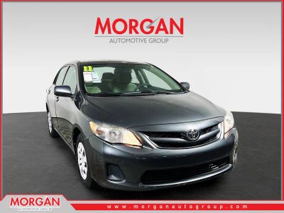 2011 Toyota Corolla LE in Gray — front three-quarter view