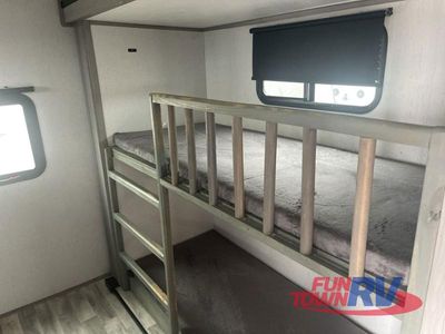 2023 Dutchmen RV Kodiak Ultra-Lite - Photo 35