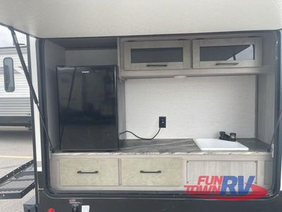 2023 Dutchmen RV Kodiak Ultra-Lite - Photo 8